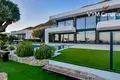 Villa 8 bedrooms 998 m² Finestrat, Spain
