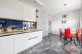 Cottage 630 m² Chaciezyna, Belarus
