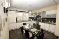 Haus 5 Schlafzimmer 324 m², Montenegro