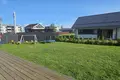 Modern 3-Bedroom Family House for Long-Term Rent near Peterhof & SPb