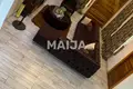 Haus  Eti Osa, Nigeria