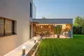 6 bedroom house 380 m² Grad Sibenik, Croatia