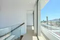 Villa de tres dormitorios 227 m² Alfaz del Pi, Španjolska