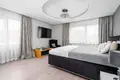 Commercial property 268 m² in Marki, Poland
