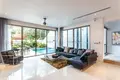 Villa 4 chambres 600 m² Rawai, Thaïlande