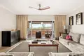 2 bedroom apartment 121 m² Estepona, Spain