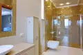 Casa 8 habitaciones 1 056 m² Dzilnuciems, Letonia