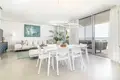 Mieszkanie 4 pokoi  Estepona, Hiszpania