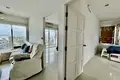 Piso independiente 2 habitaciones 73 m² Na Kluea, Tailandia