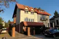 House 11 rooms 409 m² Warsaw, Poland