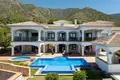 4 bedroom house 600 m² Dos Hermanas, Spain