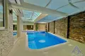 Casa 27 habitaciones 1 300 m² Budva, Montenegro