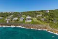5 bedroom house 697 m² West Bay, Honduras