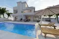 3 bedroom villa 286 m² Urbanizacion Dona Pepa, Spain