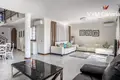 Willa 5 pokojów 391 m² Miraverde, Hiszpania