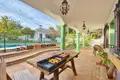 5 bedroom house 475 m² Dos Hermanas, Spain