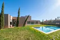 Villa de 4 dormitorios 400 m² Peralada, Španjolska
