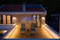 Villa mit 2 Schlafzimmern 300 m² Tivat, Montenegro