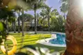 Квартира 2 спальни 180 м² Марбелья, Испания