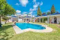 4 bedroom house 557 m² Dos Hermanas, Spain