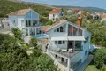 Haus 8 Schlafzimmer  Lustica, Montenegro
