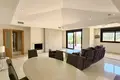 Wohnung 2 Schlafzimmer 227 m² Marbella, Spanien