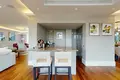 3 bedroom apartment 26 m² in London, United Kingdom