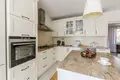 5 room house 277 m² Laski, Poland