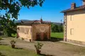 Nieruchomości komercyjne 870 m² Arezzo, Włochy