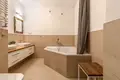 Apartamento 3 habitaciones 76 m² en Varsovia, Polonia