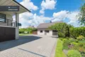 Casa 240 m² Karmelava, Lituania