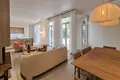 Villa de tres dormitorios 130 m² Francia, Francia