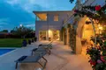 Villa 4 chambres 361 m² Grad Porec, Croatie