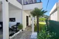 Дом 4 спальни 305 м² Добра Вода, Черногория