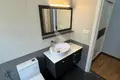 Condo 4 rooms 280 m² in Sangkat Phsar Daeum Thkov, Cambodia