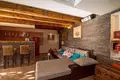Дом 6 спален 1 085 м² Jesenice, Хорватия
