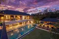 5-Schlafzimmer-Villa 700 m² Kerobokan Kelod, Indonesien