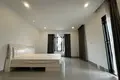 6 bedroom villa 426 m² Sangkat Chrang Chamreh Muoy, Cambodia
