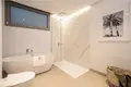 Mieszkanie 5 pokojów 219 m² Benahavis, Hiszpania