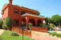 Villa de 4 dormitorios 360 m² Ribarroja del Turia, Španjolska