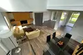 Dom 4 pokoi 240 m² w Nikozja, Cypr