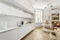 Mieszkanie 2 pokoi 82 m² Warszawa, Polska
