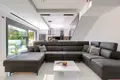 Villa de tres dormitorios 174 m² Galizana, Croacia