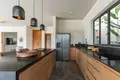Wohnung 6 Schlafzimmer 419 m² Kerobokan, Indonesien