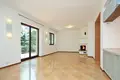 8 room house 330 m² in Warsaw, Poland