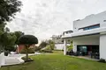 Haus 6 Schlafzimmer 381 m² Dos Hermanas, Spanien