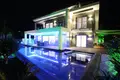 Villa de 4 dormitorios 440 m² Calpe, Španjolska