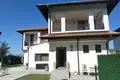 3 bedroom house 179 m² Kableshkovo, Bulgaria
