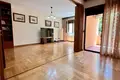 Hütte Kuća 215 m² na Izdavanje – Gorica C, Podgorica