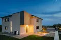 Villa 4 chambres 288 m² Umag, Croatie